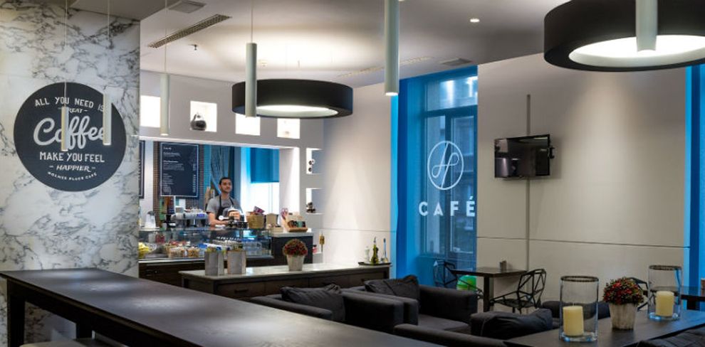Holmes Place Café-fit & chic